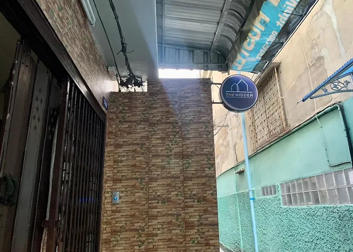 X The Hidden Giant Swing